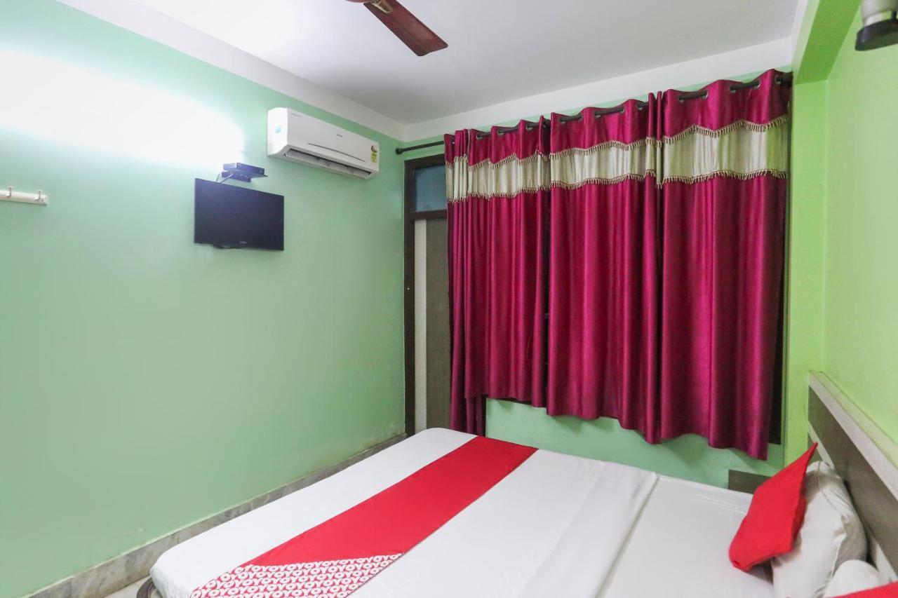 Oyo 60609 Hotel Tanushree Rampurhat Exterior foto